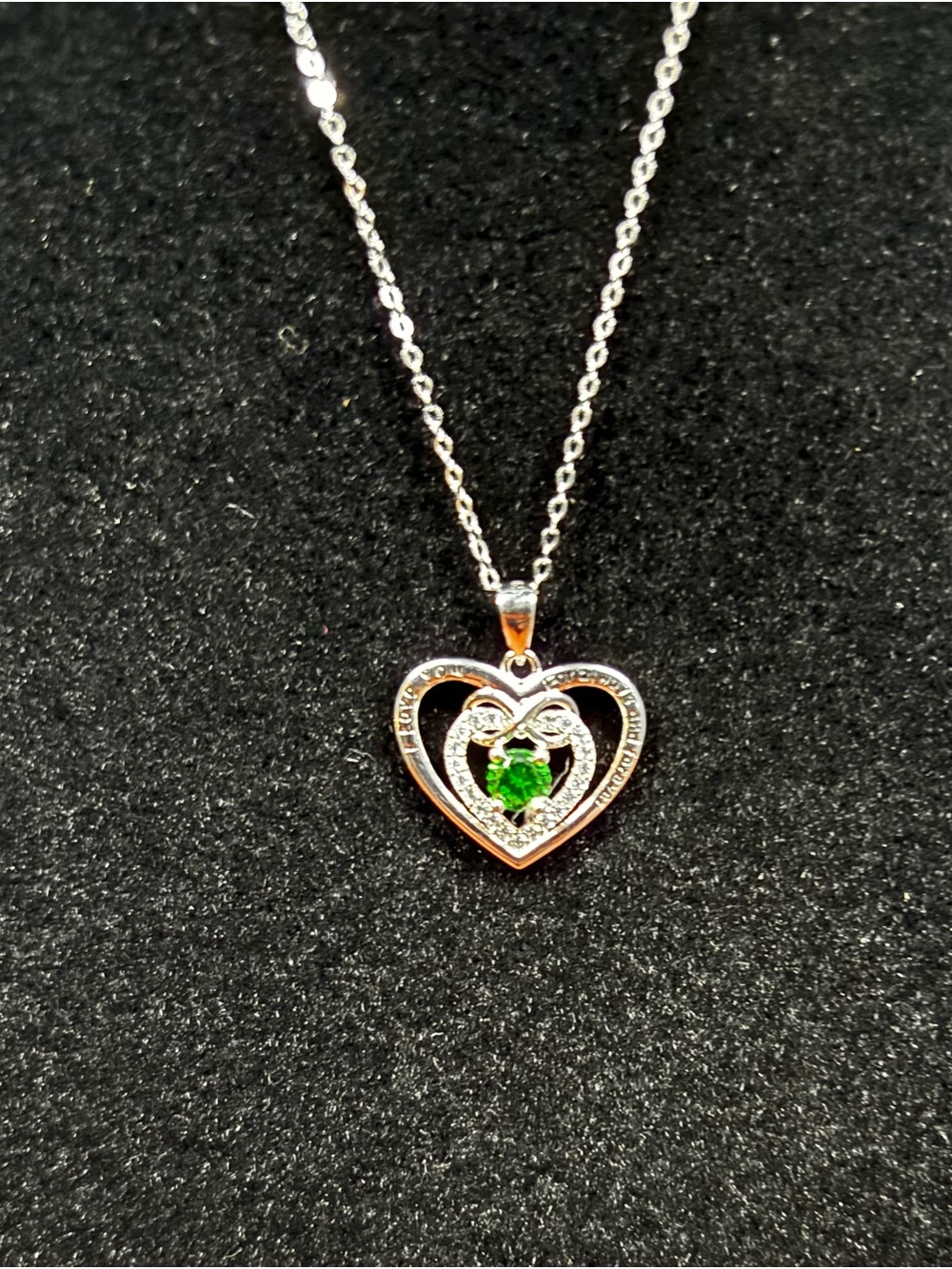 925 Silver Chain with Heart Pendant with Green Gemstone